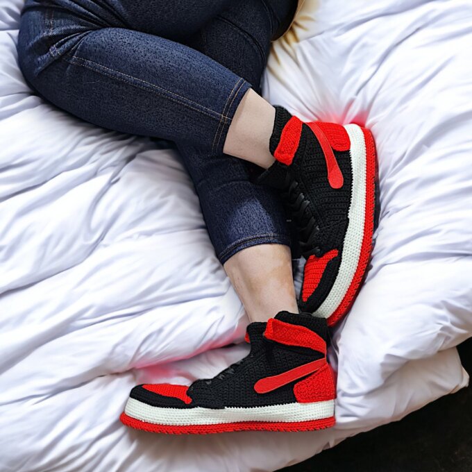 Black Red Knitted High Top Retro Basketball Sneaker Slippers