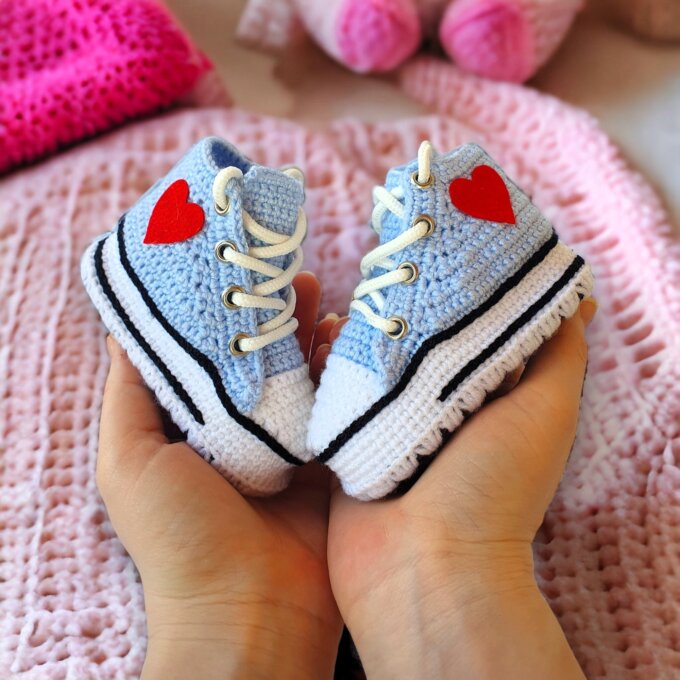 Crochet Baby Booties Sneaker Style