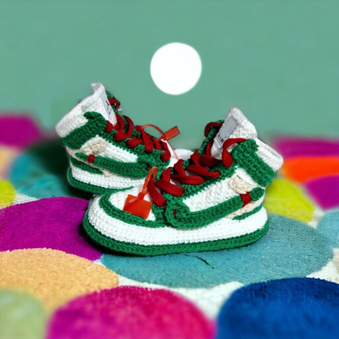Crochet Baby Festive Christmas Green Booties Sneakers Crochet Baby Festive Christmas Green Booties Sneakers