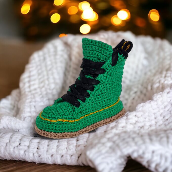 Crochet Baby Green Booties