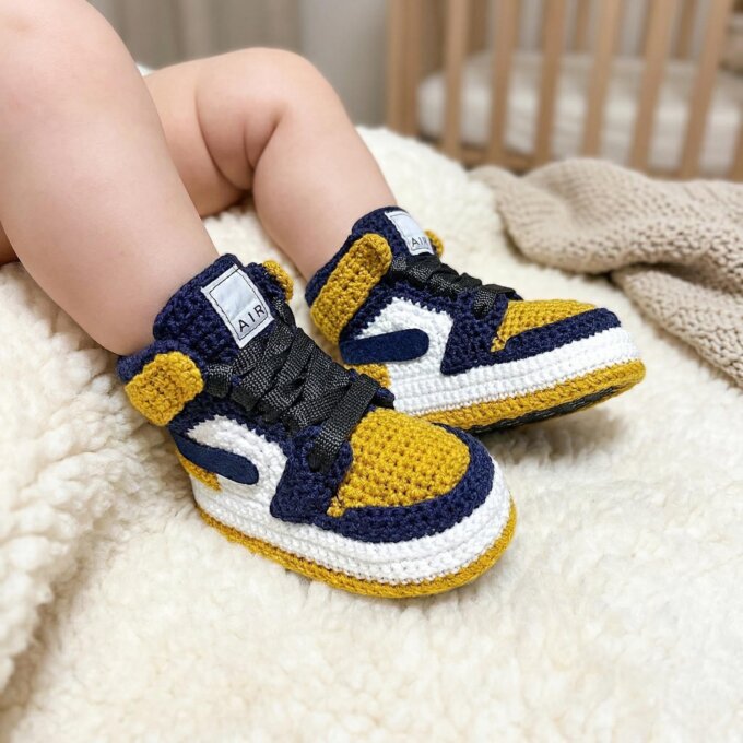 Crochet Baby Jordan Sneakers Crochet Baby Jordan Sneakers