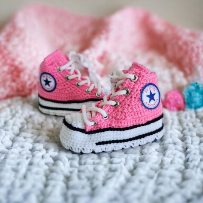 Crochet Baby Pink Girls Booties