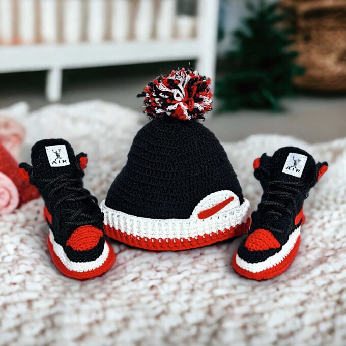 Crochet Baby Sneakers & Beanie Hat Set