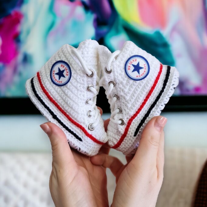 Crochet knit baby booties Crochet knit baby booties