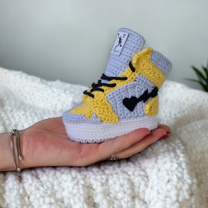 Gender Neutral Coming Home Baby Booties Gender Neutral Coming Home Baby Booties