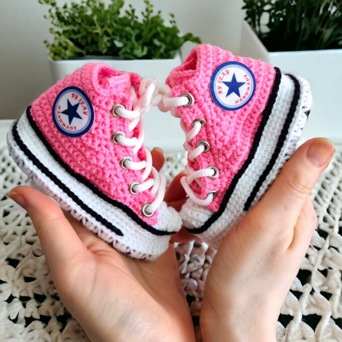 Girl Baby Crochet Pink Converse-Style Sneakers Booties