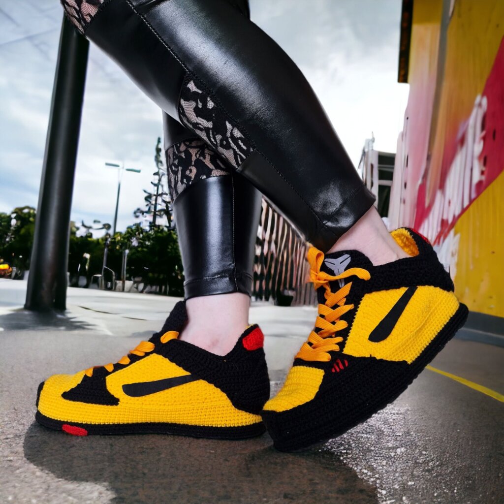 Basketball Custom Kobe Sneakers - view 5