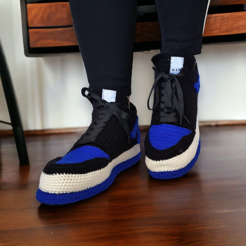 Low Top Blue Sneakers Slippers - view 2