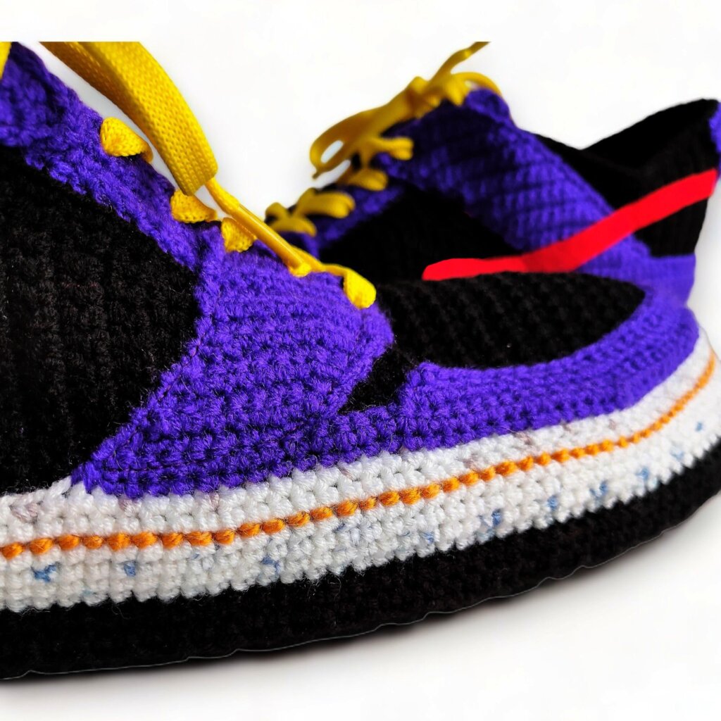 Multicolor Low Top Sneakers Slippers - view 2