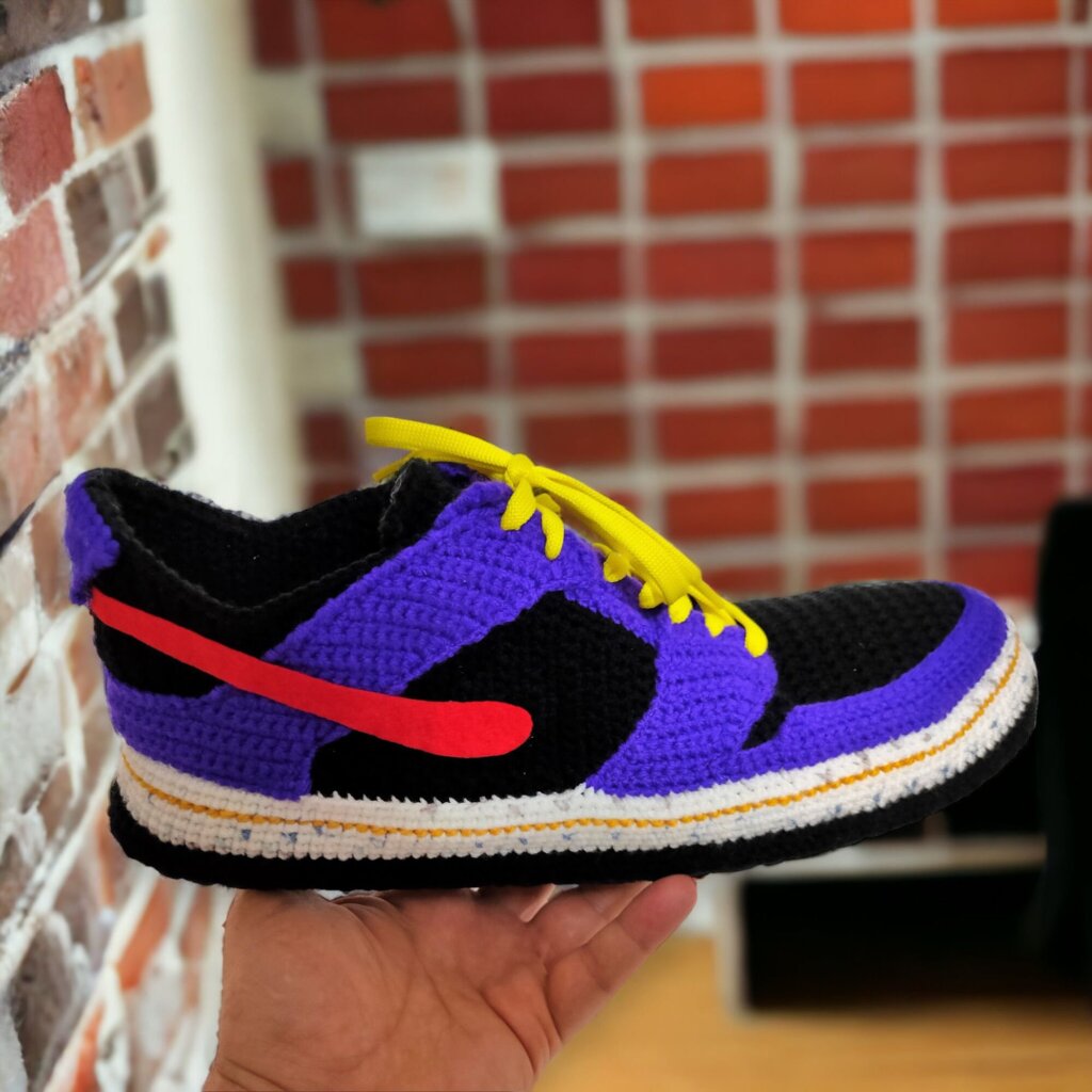 Multicolor Low Top Sneakers Slippers - view 3