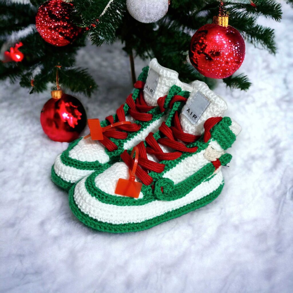 Crochet Baby Festive Christmas Green Booties Sneakers - view 4