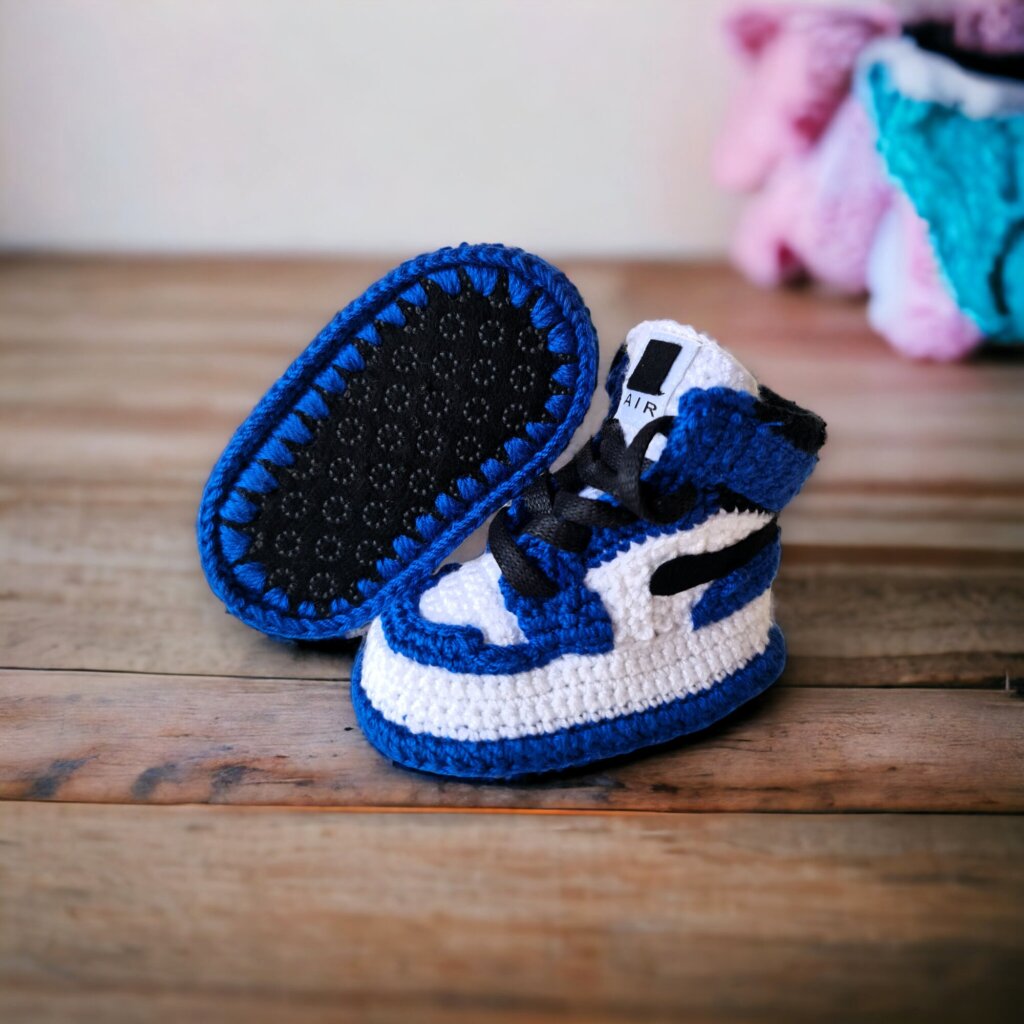 Baby Coming Home Outfit Gender Neutral - view 2