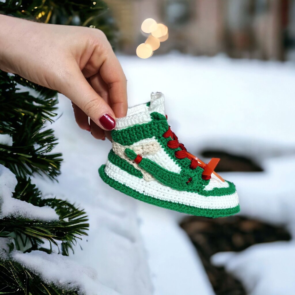 Crochet Baby Festive Christmas Green Booties Sneakers - view 2