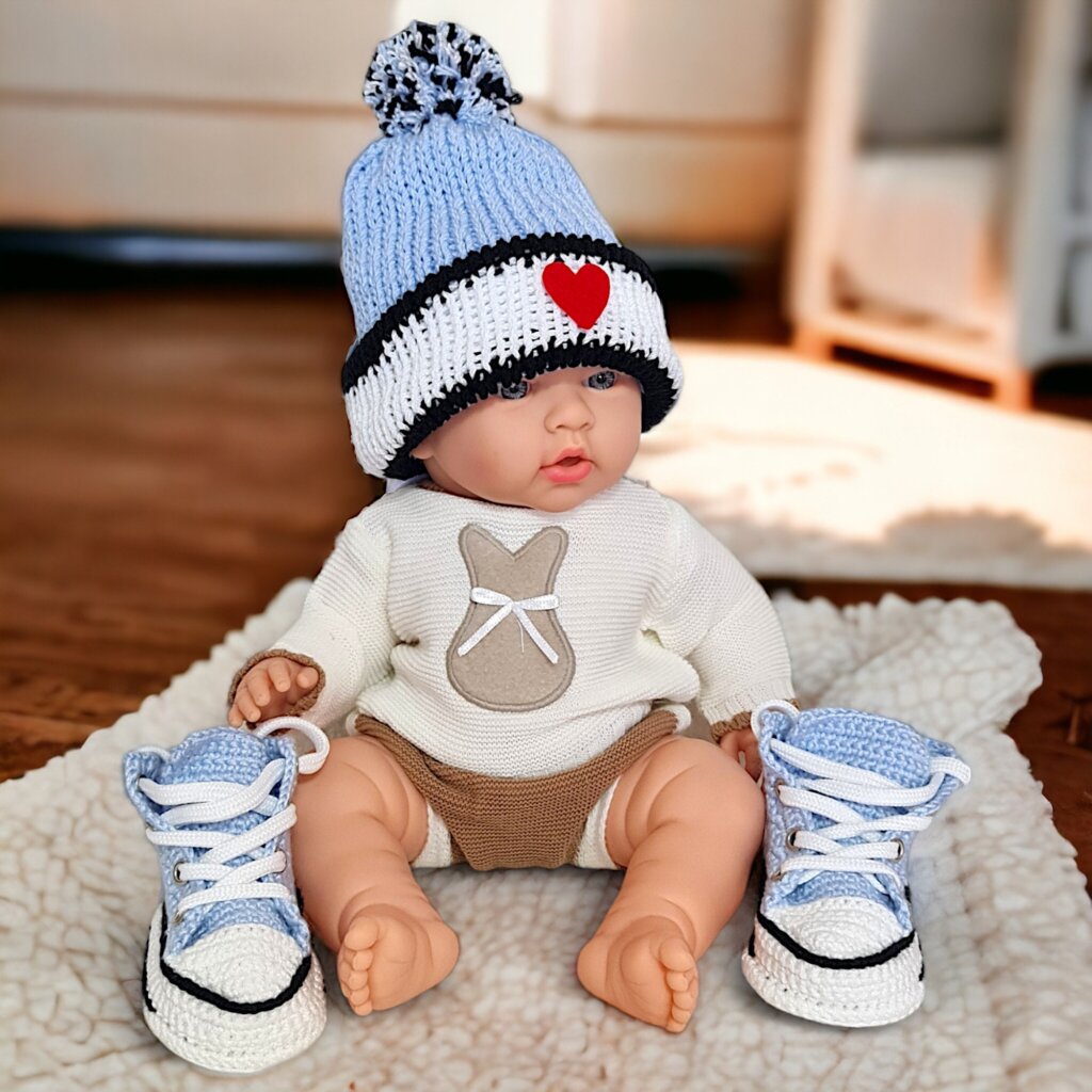 Turquoise Hand-Knitted Baby Booties & Beanie Set - view 4
