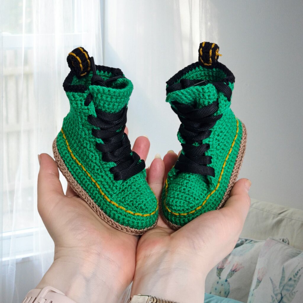 Crochet Baby Green Booties - view 5