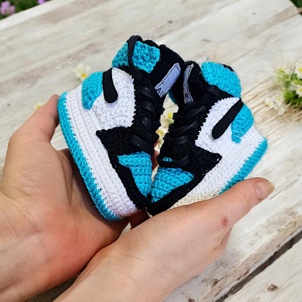 Crochet Jordan-Style Baby Booties - view 2