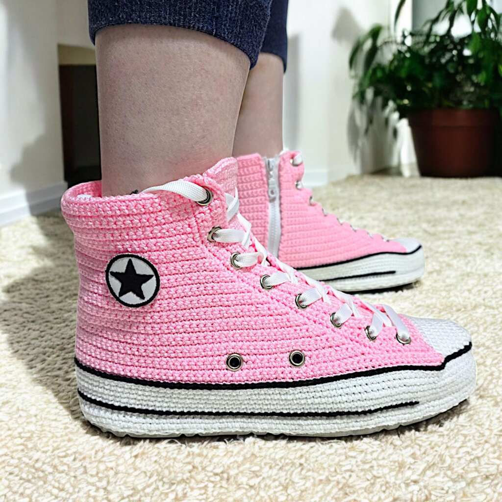 Crochet Converse-Style High-Top Sneakers Slippers - view 3