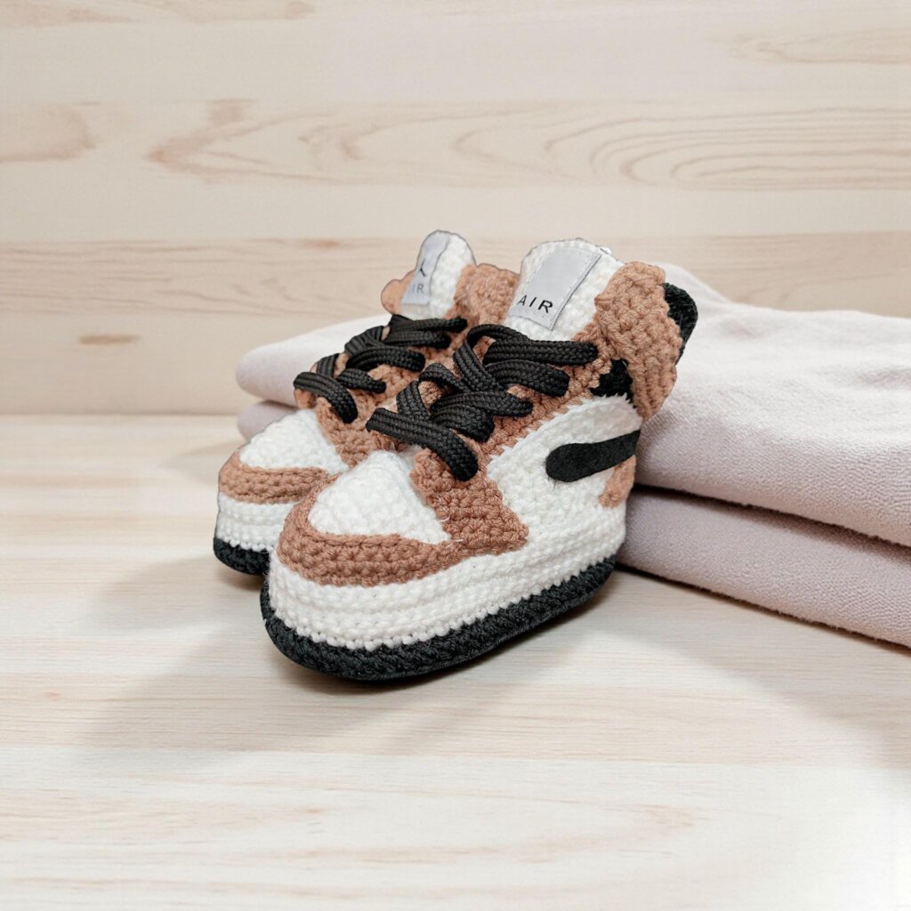 Crochet Baby Sneakers - view 4