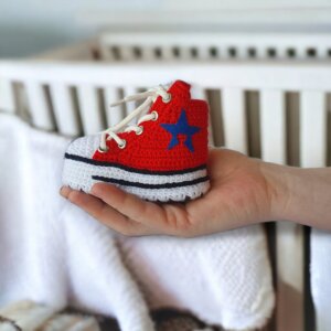 Organic Crochet Converse-Style Baby Booties, Gender Neutral Baby Shower Gift, Baby Christmas Gender Reveal Announcement Gift, Gender Neutral
