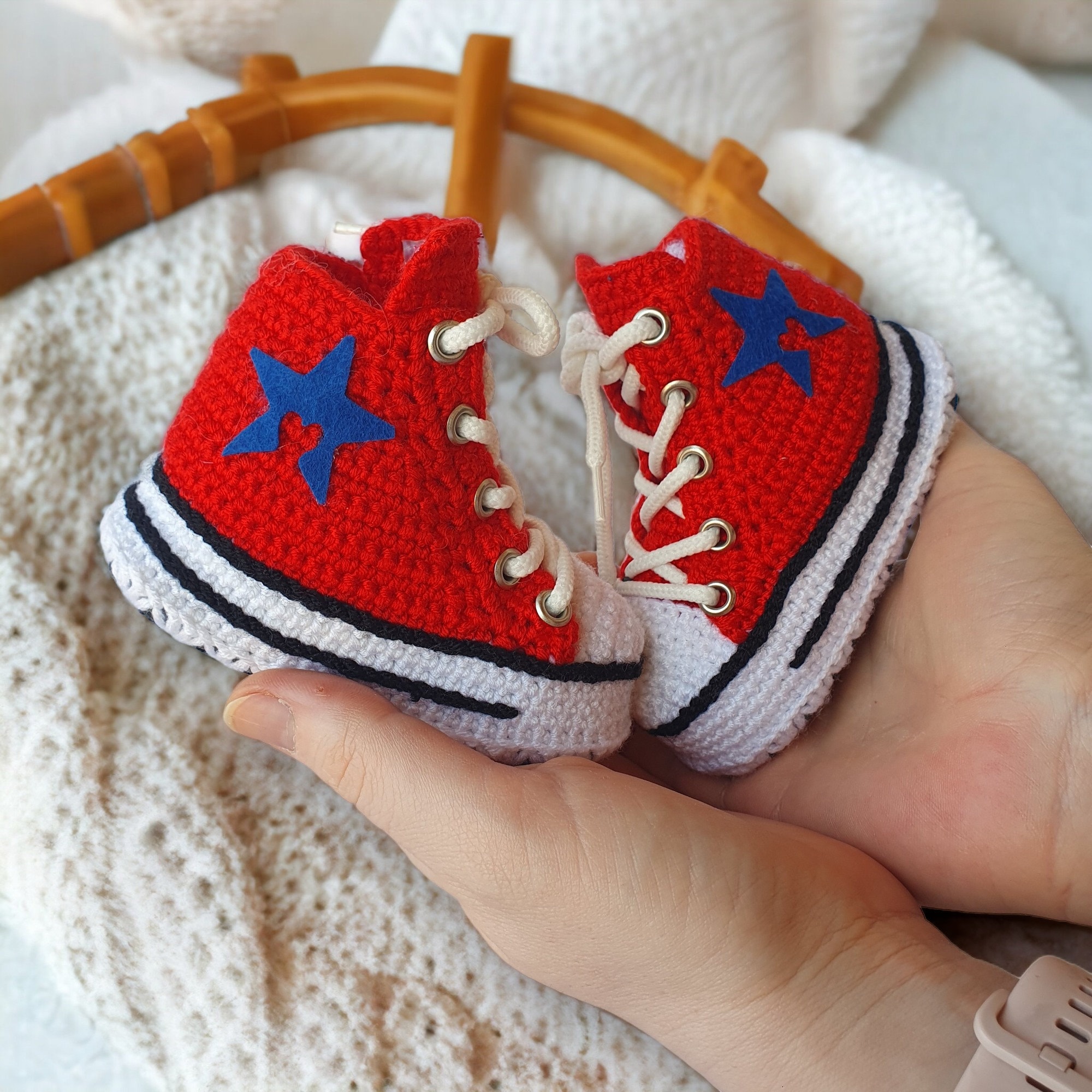 Organic Crochet Converse-Style Baby Booties, Gender Neutral Baby Shower Gift, Baby Christmas Gender Reveal Announcement Gift, Gender Neutral