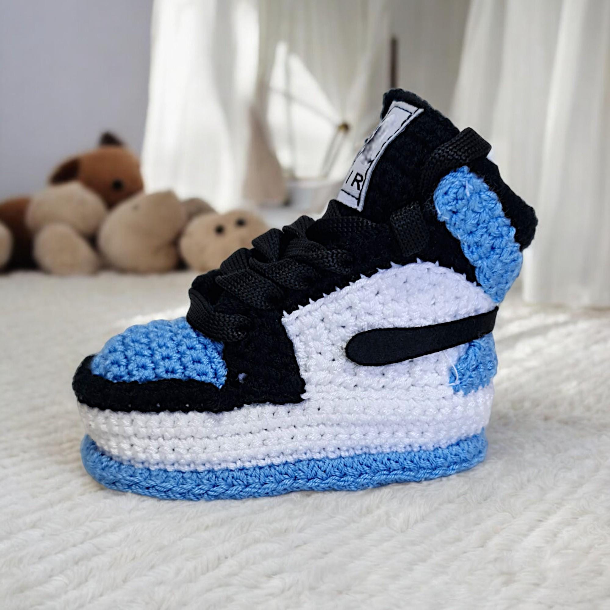 UNC Blue Crochet Baby Jordan Booties, Newborn Basketball Style High Tops Shoes, Personalized New Mother Gifts, Photo Prop Infant Outfits