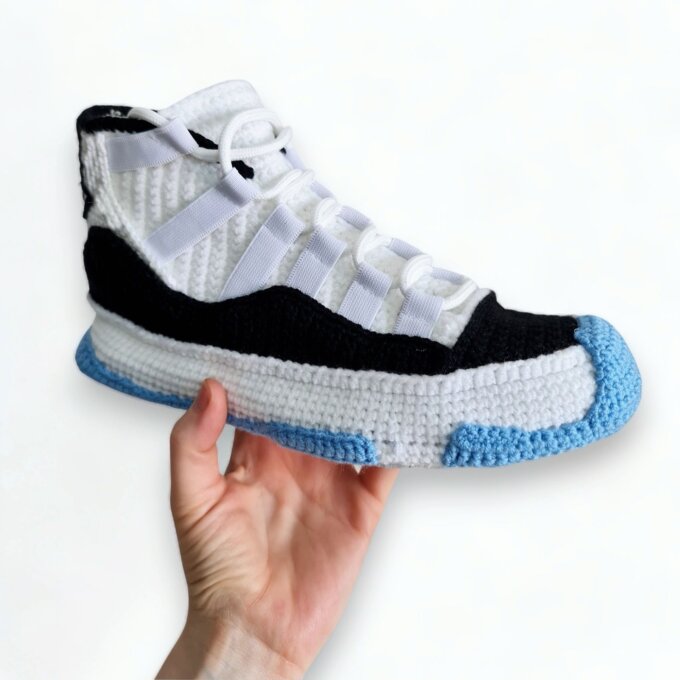 Knitted Sneakers AJ11