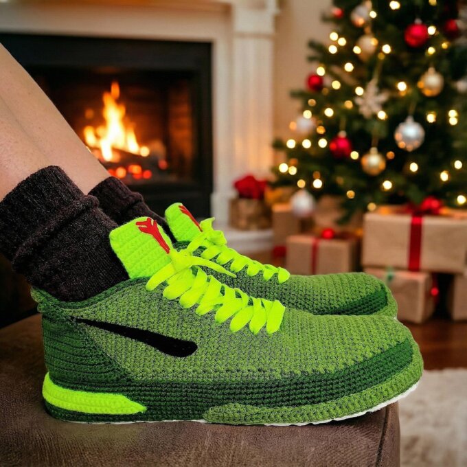 Kobe Green Christmas Sneakers