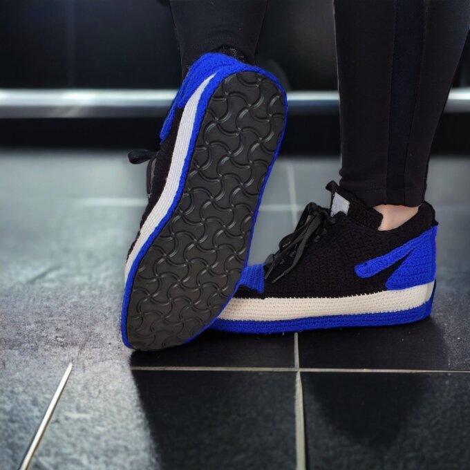 Low Top Blue Sneakers Slippers