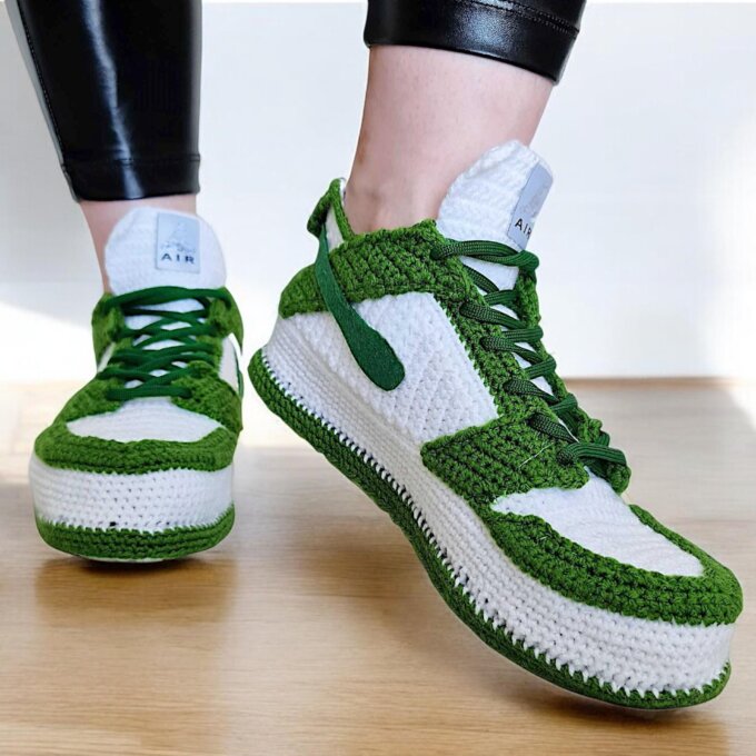 Low Top Dunk-Inspired Jordan Style Slippers