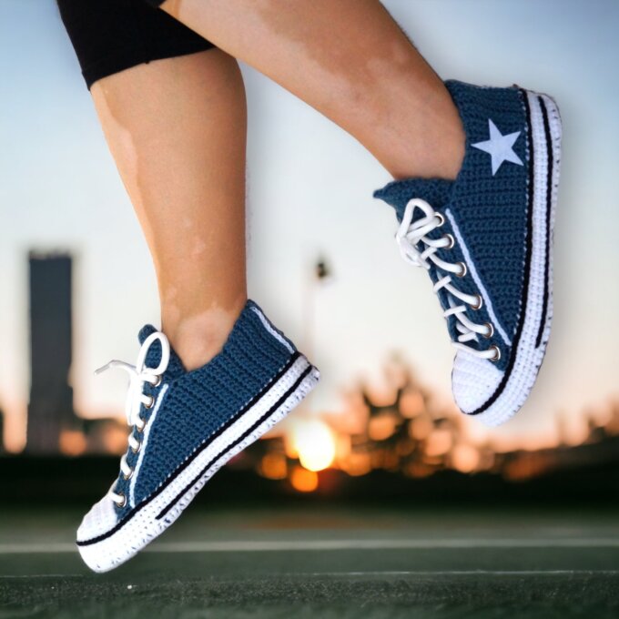 Navy Blue Low Top Sneakers Slippers