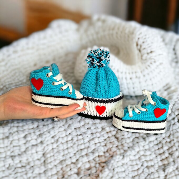 Turquoise Crochet Baby Booties & Beanie Set